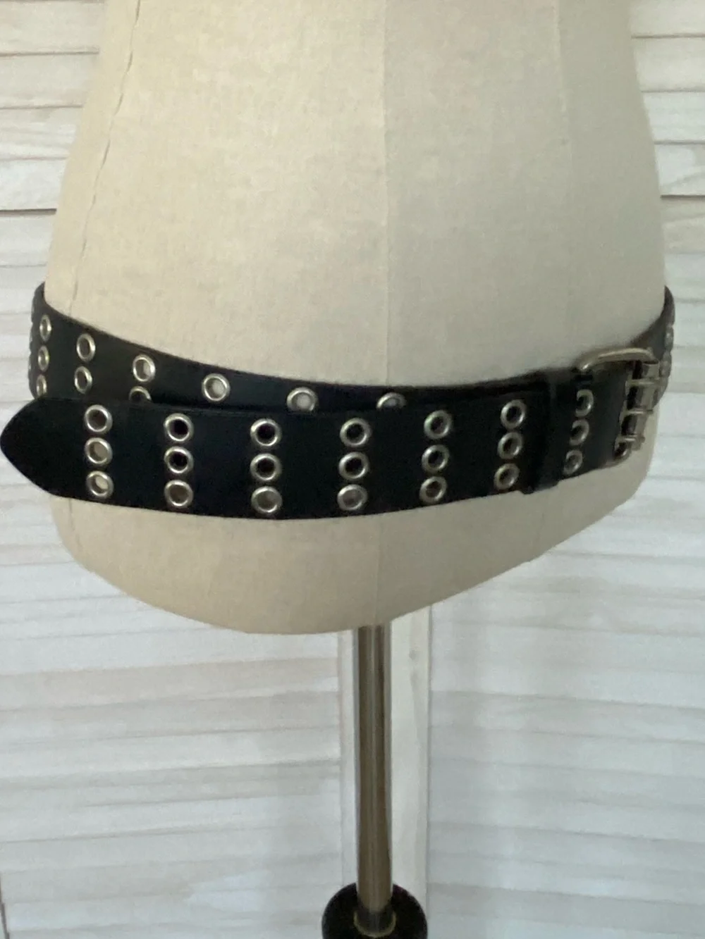 Black Triple Row Grommet Leather Belt  SZ XL Edgy